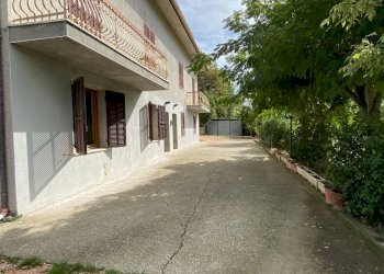 Foto 2 - Casa semi indipendente contrada gaglianello
 
1, Montegiorgio - foto 2