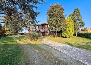 Foto 3 - Quadrilocale Via De Gasperi
 
1, Mesero - foto 3