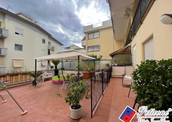 Foto 1 - Quadrilocale Via Madonna delle grazie, Fondi - foto 1