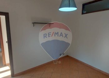 Stanza vuota - Casa semi indipendente Via Vittorio Veneto
 
12, Brebbia - foto 9