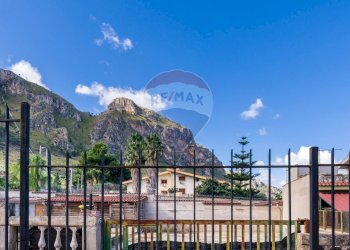 Vista delle montagne - Villa Via Falsomiele
 
83/C, Palermo - foto 7