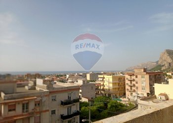 Edificio all\'aperto - Quadrilocale VIA DON LUIGI STURZO
 
11, Carini - foto 1