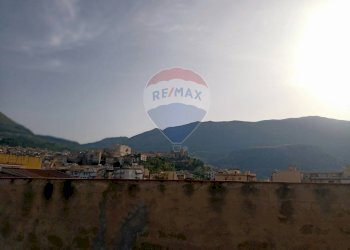 Vista delle montagne - Quadrilocale VIA DON LUIGI STURZO
 
11, Carini - foto 18