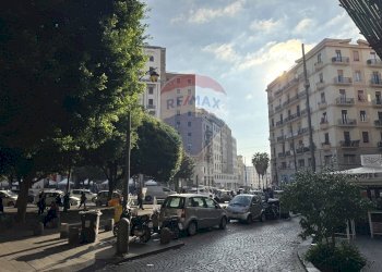 Edificio all\'aperto - Locale Commerciale Gradini San Liborio
 
13, Napoli - foto 4