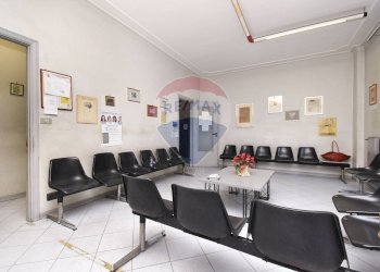 Soggiorno - Quadrilocale PIAZZA MONSIGNORE BONADIES
 
7, Giarre - foto 11