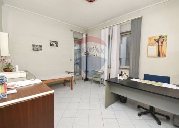 Ufficio - Quadrilocale PIAZZA MONSIGNORE BONADIES
 
7, Giarre - foto 5