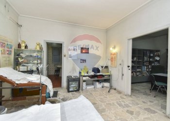 Camera / camera da letto - Quadrilocale PIAZZA MONSIGNORE BONADIES
 
7, Giarre - foto 16