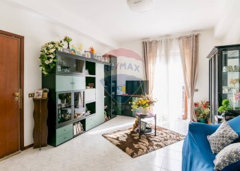 Soggiorno - Quadrilocale Via Papa Giovanni XXIII
 
85, Trecastagni - foto 3