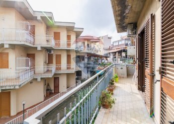 Balcone - Quadrilocale Via Papa Giovanni XXIII
 
85, Trecastagni - foto 28