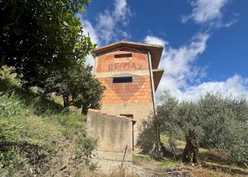 Casa all\'aperto - Casa semi indipendente Contrada Sant'Antonio
 
snc, Fiumedinisi - foto 21