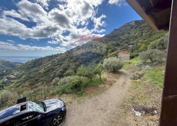 Vista delle montagne - Casa semi indipendente Contrada Sant'Antonio
 
snc, Fiumedinisi - foto 36