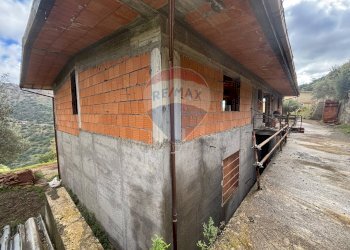 Casa all\'aperto - Casa semi indipendente Contrada Sant'Antonio
 
snc, Fiumedinisi - foto 87