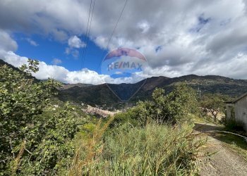 Vista delle montagne - Casa semi indipendente Contrada Sant'Antonio
 
snc, Fiumedinisi - foto 88
