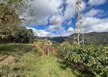 Vista delle montagne - Casa semi indipendente Contrada Sant'Antonio
 
snc, Fiumedinisi - foto 92