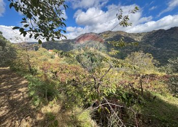 Vista delle montagne - Casa semi indipendente Contrada Sant'Antonio
 
snc, Fiumedinisi - foto 95