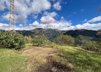Vista delle montagne - Casa semi indipendente Contrada Sant'Antonio
 
snc, Fiumedinisi - foto 98