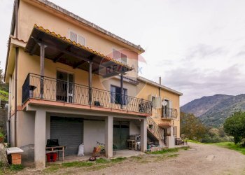 Casa all\'aperto - Casa semi indipendente Contrada Sant'Antonio
 
snc, Fiumedinisi - foto 1