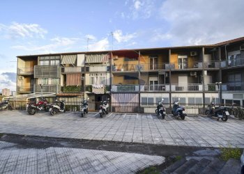 Edificio all\'aperto - Trilocale Viale Bummacaro
 
16, Catania - foto 3