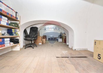 Ufficio - Shop Via Antonino Di Sangiuliano
 
72, Catania - photo 10