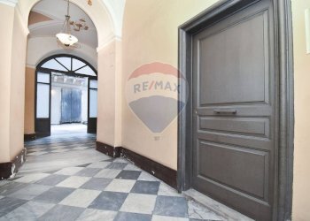 Ricezione / Lobby - Shop Via Antonino Di Sangiuliano
 
72, Catania - photo 15