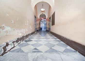 Ricezione / Lobby - Shop Via Antonino Di Sangiuliano
 
72, Catania - photo 16