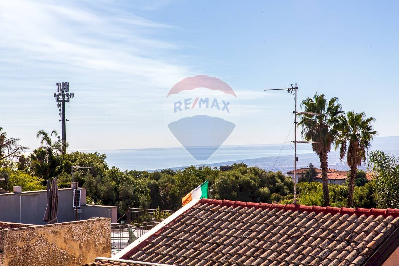 Vista dell\'acqua - Casa indipendente Via Umberto
 
74, San Pietro Clarenza - foto 1