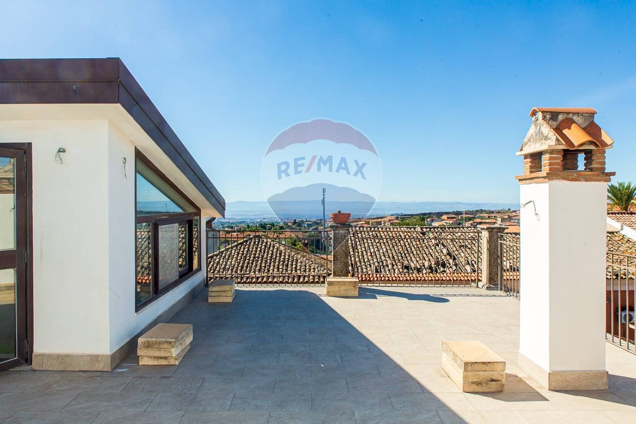 Terrazza - Casa indipendente Via Umberto
 
74, San Pietro Clarenza - foto 2