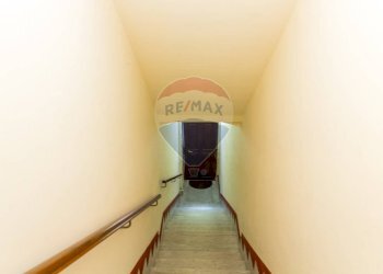 Scale - Casa indipendente Via Umberto
 
74, San Pietro Clarenza - foto 10