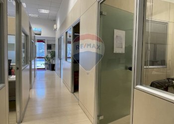 Hall / corridoio - Shop Jesi - photo 4