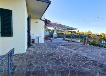 Terrazza - Quadrilocale Via San Salvadore
 
46, Lastra a Signa - foto 2