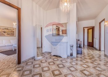 Hall / corridoio - Casa semi indipendente la Fossa, Gerano - foto 35