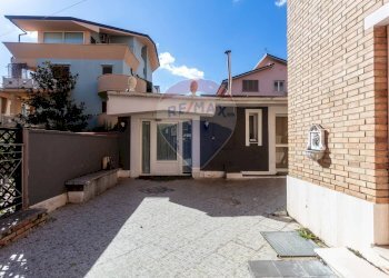 Giardino - Semi-detached house Viale dei Martiri
 
6, Montecatini-Terme - photo 9