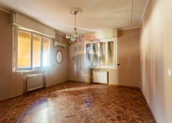 Stanza vuota - Semi-detached house Viale dei Martiri
 
6, Montecatini-Terme - photo 22