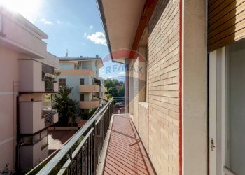 Balcone - Semi-detached house Viale dei Martiri
 
6, Montecatini-Terme - photo 34
