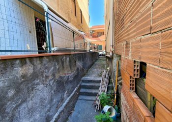 Scale - Box via Ischia
 
22, Giardini-Naxos - foto 13