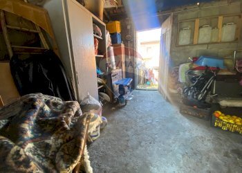 Dispensa di stoccaggio - Casa indipendente VIA REGINA DEL CIELO
 
106, Castiglione di Sicilia - foto 22