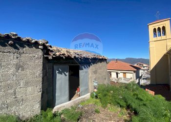 Casa all\'aperto - Casa indipendente VIA REGINA DEL CIELO
 
106, Castiglione di Sicilia - foto 24