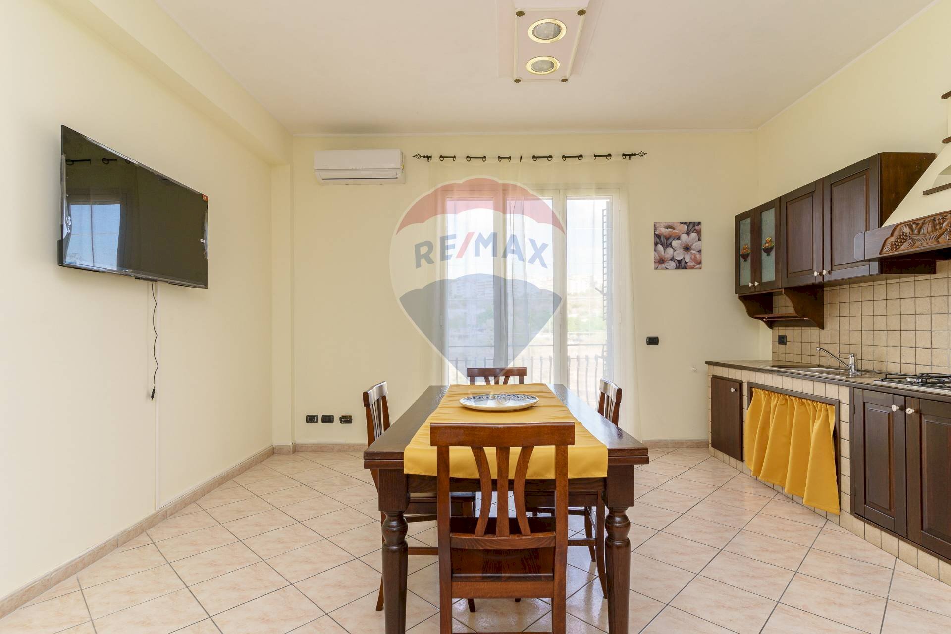 Sala da pranzo - Trilocale Via Faraci
 
92, Catania - foto 2