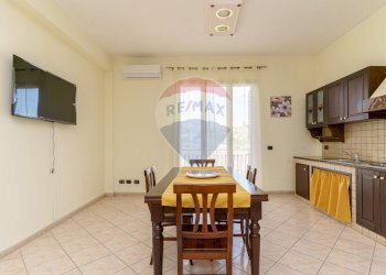 Sala da pranzo - Trilocale Via Faraci
 
92, Catania - foto 2