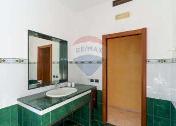 Bagno - Trilocale Via Faraci
 
92, Catania - foto 20