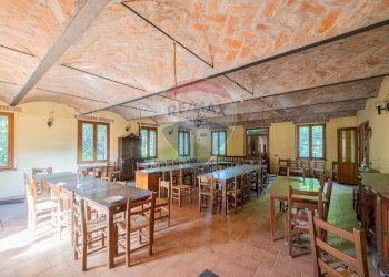 Sala da pranzo - Rustico Via Case Sparse
 
15, Casalmaggiore - foto 3