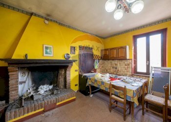 Sala da pranzo - Rustico Via Case Sparse
 
15, Casalmaggiore - foto 22