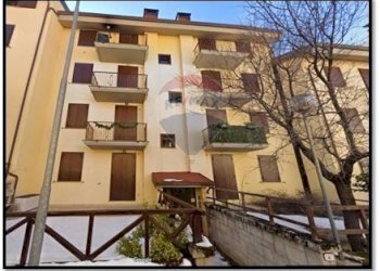 Edificio all\'aperto - Monolocale via delle Betulle
 
4, Lucoli - foto 1