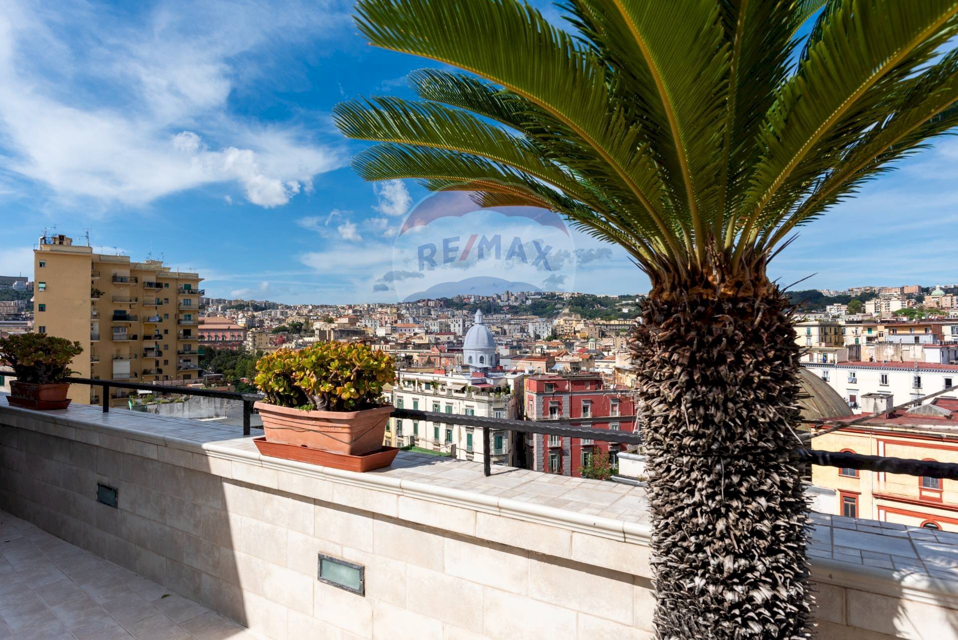 Edificio all\'aperto - Quadrilocale via Domenico Cirillo
10A, Napoli - foto 3