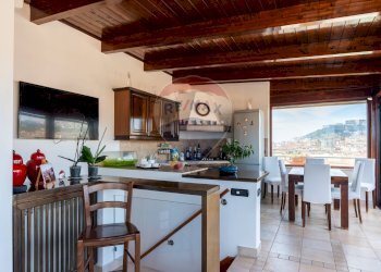 Cucina - Quadrilocale via Domenico Cirillo
 
10A, Napoli - foto 12