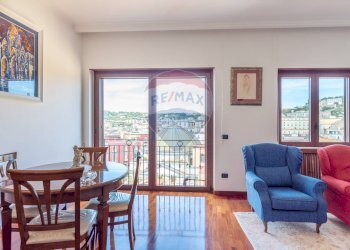 Sala da pranzo - Quadrilocale via Domenico Cirillo
 
10A, Napoli - foto 21
