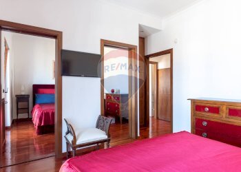 Camera / camera da letto - Quadrilocale via Domenico Cirillo
 
10A, Napoli - foto 31