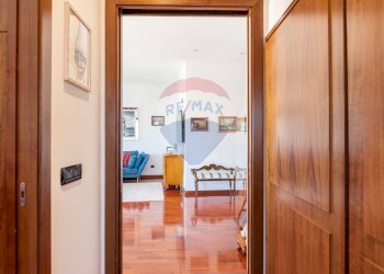 Hall / corridoio - Quadrilocale via Domenico Cirillo
 
10A, Napoli - foto 33