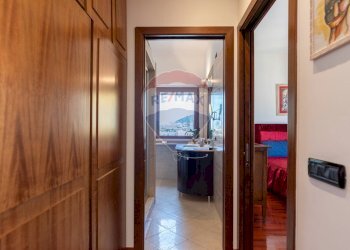 Hall / corridoio - Quadrilocale via Domenico Cirillo
 
10A, Napoli - foto 34