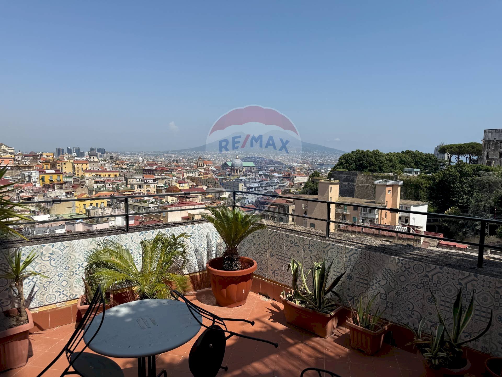 Terrazza - Three-room apartment Corso Vittorio Emanuele
 
544, Napoli - photo 1